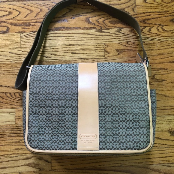 coach baby messenger bag